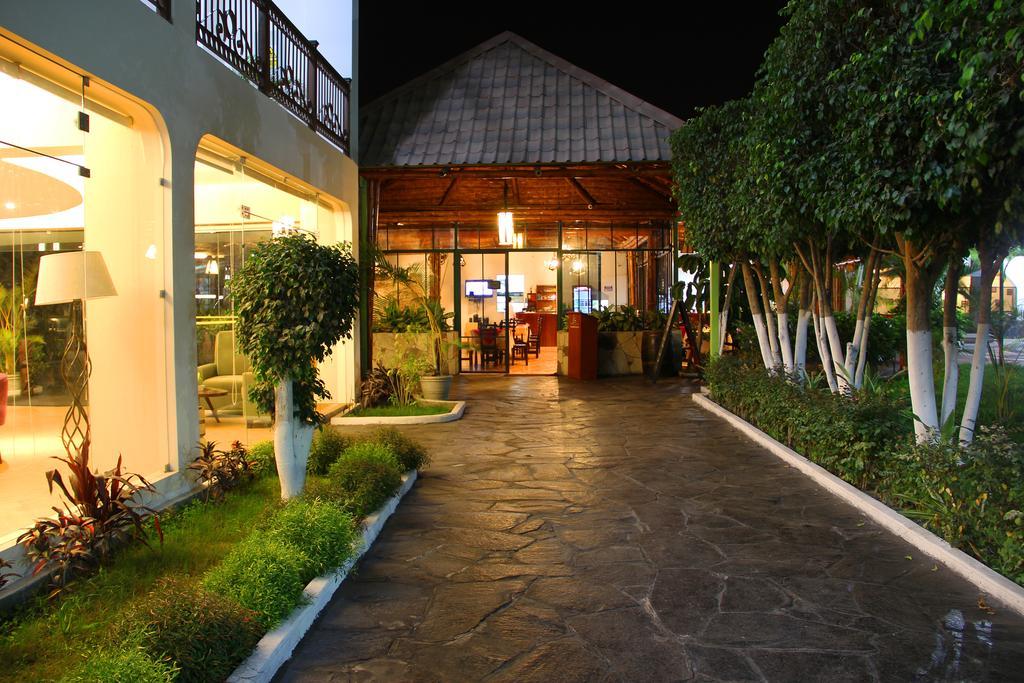 Hotel Villa De Valverde Ica Esterno foto